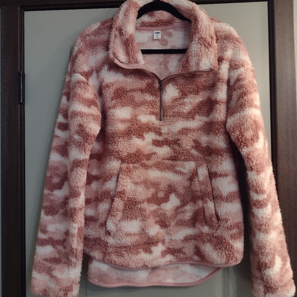 Old Navy Pink Camo Pullover